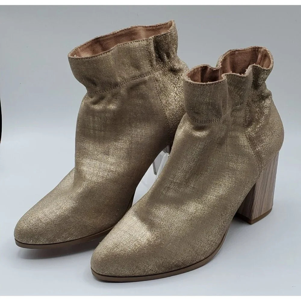 KELSI DAGGER BROOKLYN Women's Wicked Metallic Gold Fabric Fashion Boot Size 7.5